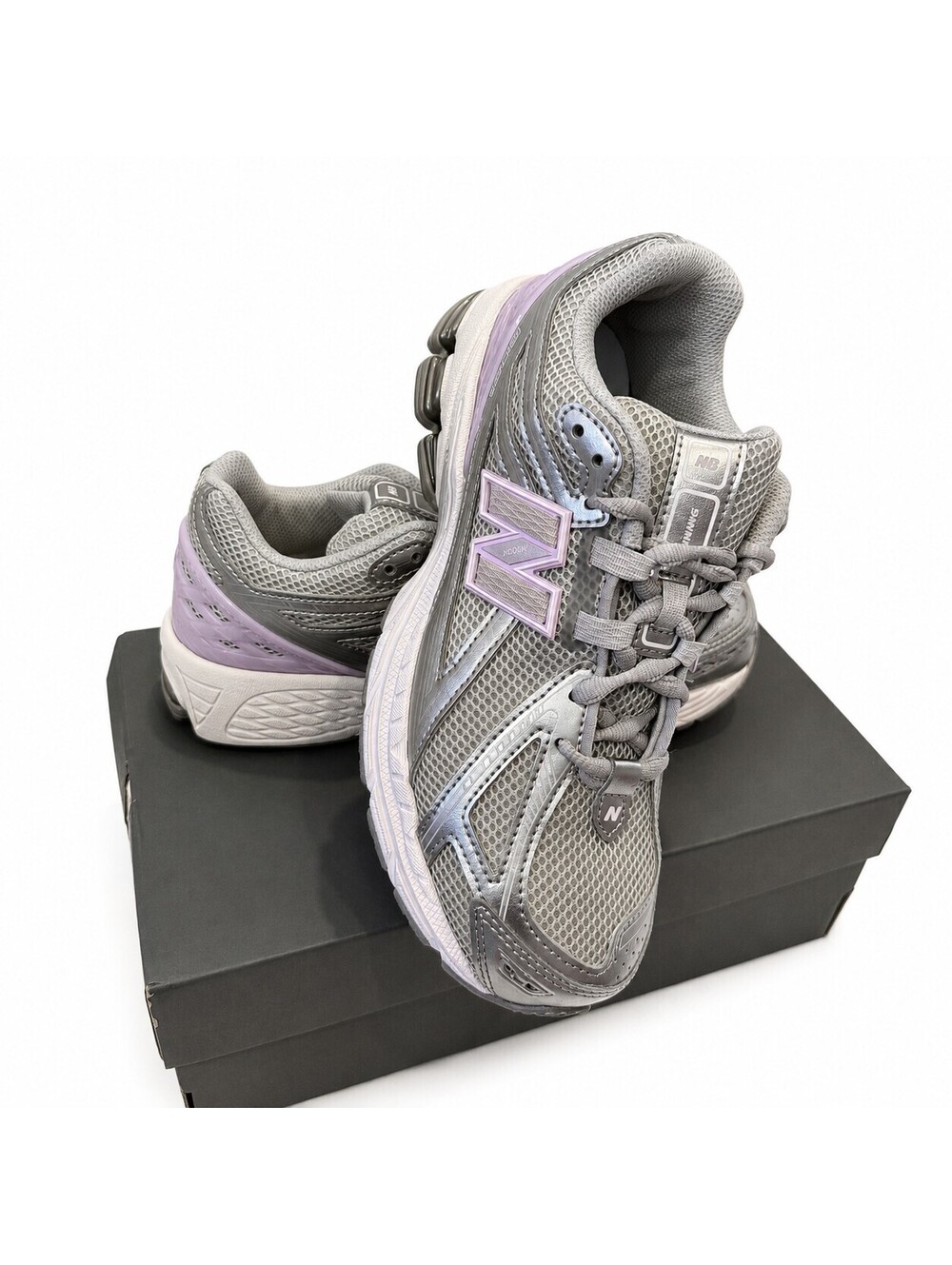 New Balance 1906 Women's 8.5/ Kids 7